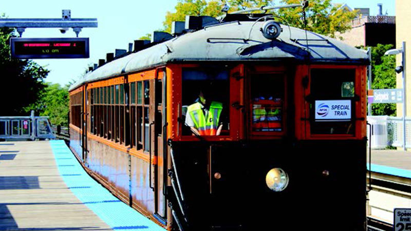 4000-series railcars at Sedgwick